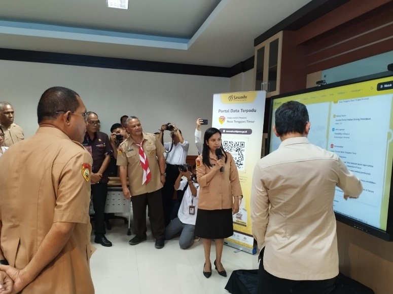 Pemprov NTT Luncurkan Portal Sasando sebagai Terobosan Literasi Data Digital, Dihadiri Wamendagri dan Gubernur NTT - Image 5